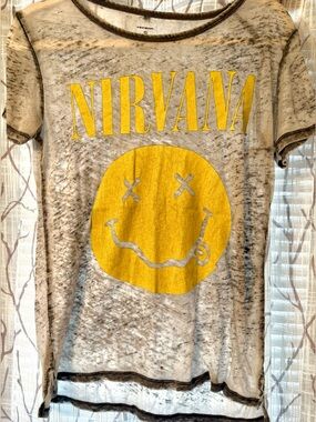 Nirvana Graphic Tee in Yellow Smiley